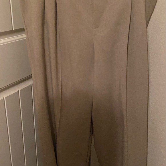 NEW Christy Woman Pleated Slacks - Picture 2 of 8